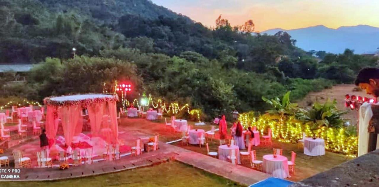Hotel Celebration Lavasa Zewnętrze zdjęcie